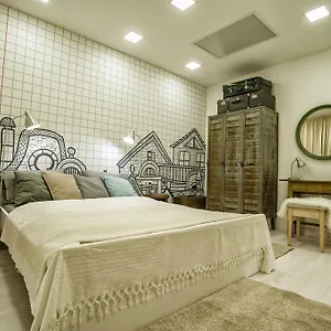  Apartment Near The Great Synagogue With Free Garage